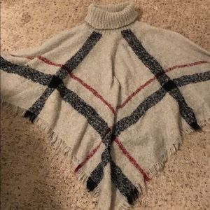 Goodnight Macaroon plaid poncho